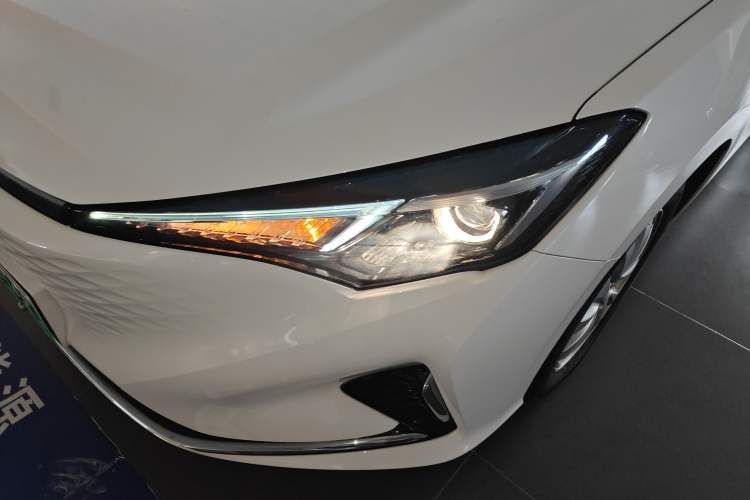 Used CHANGAN Eado New Energy 2022 EV460 Smart Ride-Hailing Edition – Lithium Iron Phosphate Left Front Headlight