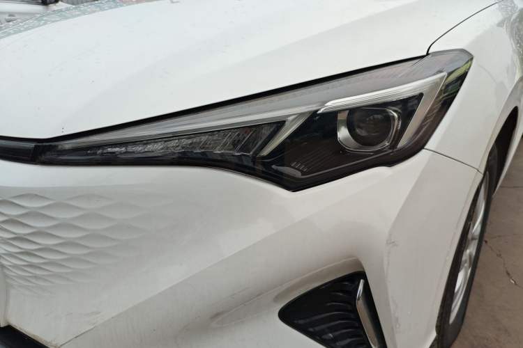 Used CHANGAN Eado New Energy 2022 EV460 Smart Ride-Hailing Edition – Lithium Iron Phosphate Left Front Headlight