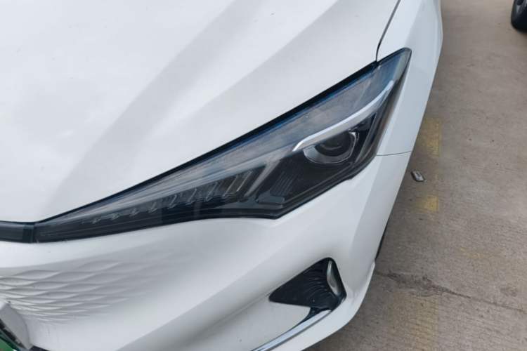 Used CHANGAN Eado New Energy 2022 EV460 Smart Ride-Hailing Edition – Lithium Iron Phosphate Left Front Headlight
