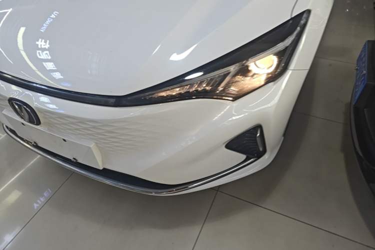 Used CHANGAN Eado New Energy 2022 EV460 Smart Ride-Hailing Edition – Lithium Iron Phosphate Left Front Headlight