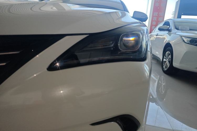 Used CHANGAN Eado New Energy 2022 EV460 Smart Ride-Hailing Edition – Lithium Iron Phosphate Left Front Headlight