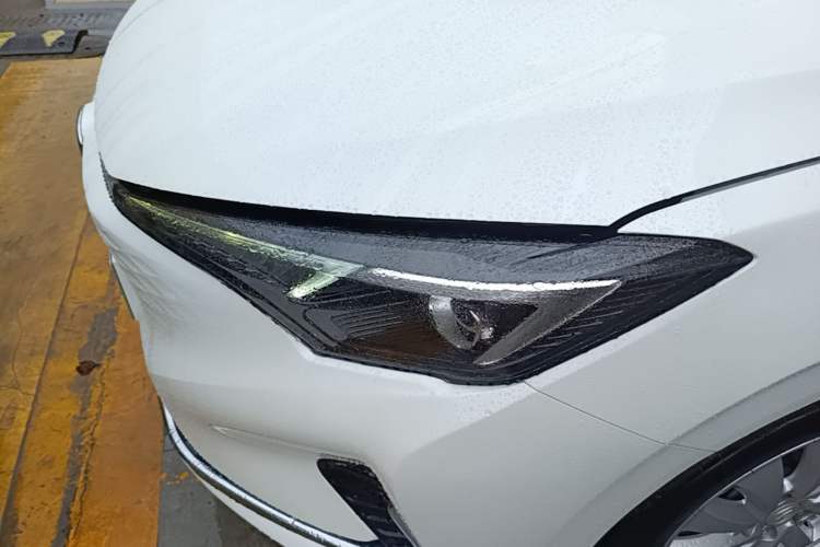 Used CHANGAN Eado New Energy 2022 EV460 Smart Ride-Hailing Edition – Lithium Iron Phosphate Left Front Headlight