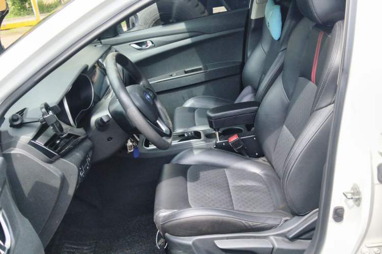 Used CHANGAN Eado New Energy 2022 EV460 Smart Ride-Hailing Edition – Lithium Iron Phosphate Left Front Seat