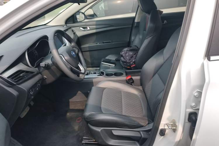 Used CHANGAN Eado New Energy 2022 EV460 Smart Ride-Hailing Edition – Lithium Iron Phosphate Left Front Seat