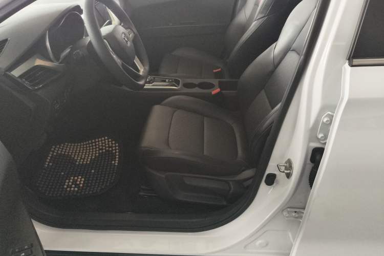 Used CHANGAN Eado New Energy 2022 EV460 Smart Ride-Hailing Edition – Lithium Iron Phosphate Left Front Seat