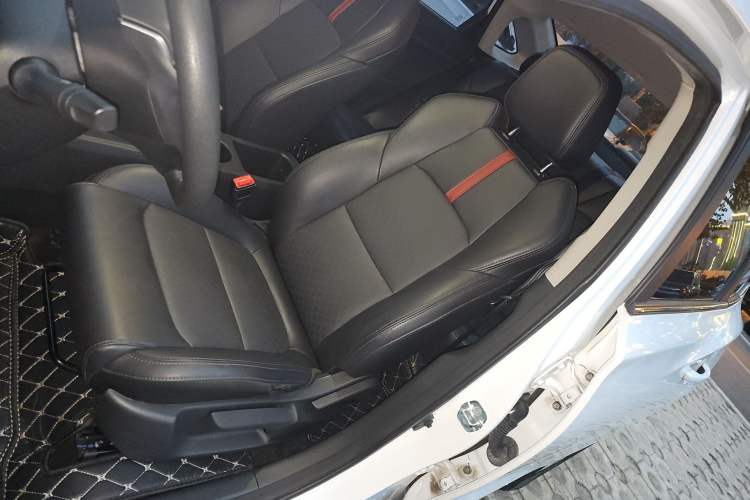 Used CHANGAN Eado New Energy 2022 EV460 Smart Ride-Hailing Edition – Lithium Iron Phosphate Left Front Seat