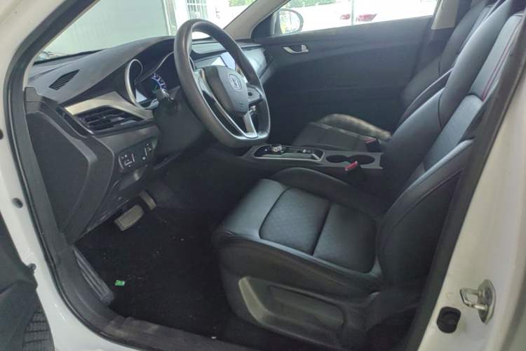 Used CHANGAN Eado New Energy 2022 EV460 Smart Ride-Hailing Edition – Lithium Iron Phosphate Left Front Seat