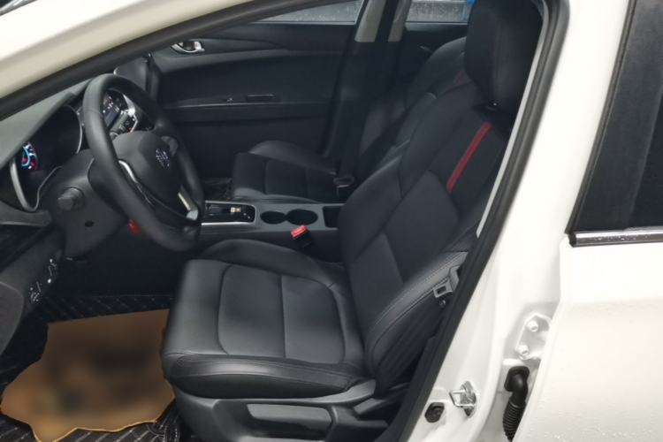 Used CHANGAN Eado New Energy 2022 EV460 Smart Ride-Hailing Edition – Lithium Iron Phosphate Left Front Seat