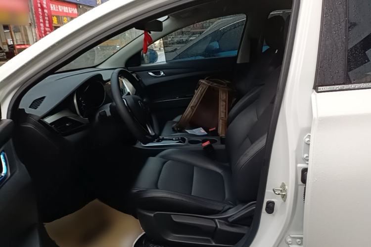 Used CHANGAN Eado New Energy 2022 EV460 Smart Ride-Hailing Edition – Lithium Iron Phosphate Left Front Seat