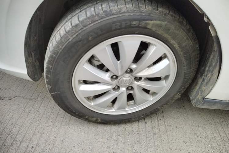 Used CHANGAN Eado New Energy 2022 EV460 Smart Ride-Hailing Edition – Lithium Iron Phosphate Left Front Wheel Hub