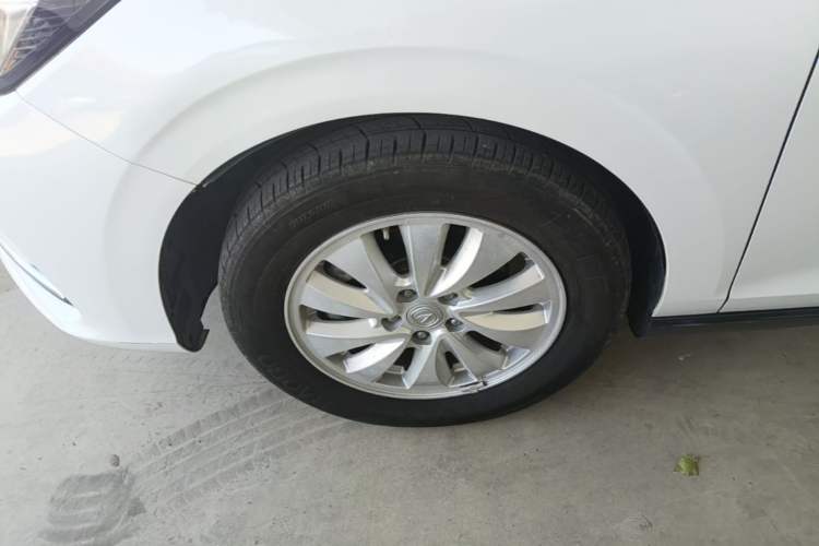 Used CHANGAN Eado New Energy 2022 EV460 Smart Ride-Hailing Edition – Lithium Iron Phosphate Left Front Wheel Hub