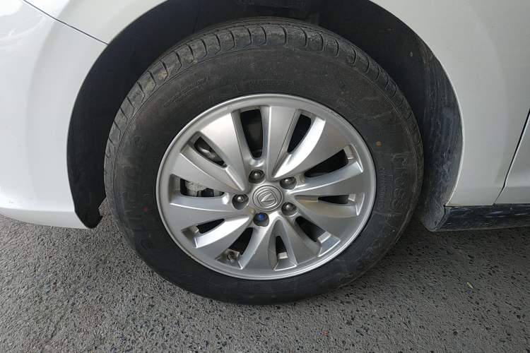 Used CHANGAN Eado New Energy 2022 EV460 Smart Ride-Hailing Edition – Lithium Iron Phosphate Left Front Wheel Hub