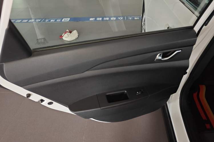 Used CHANGAN Eado New Energy 2022 EV460 Smart Ride-Hailing Edition – Lithium Iron Phosphate Left Rear Door Interior
