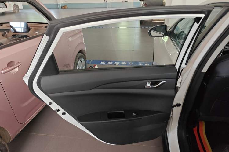Used CHANGAN Eado New Energy 2022 EV460 Smart Ride-Hailing Edition – Lithium Iron Phosphate Left Rear Door Interior