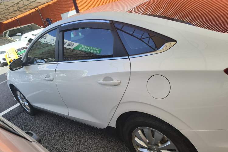 Used CHANGAN Eado New Energy 2022 EV460 Smart Ride-Hailing Edition – Lithium Iron Phosphate Left Side