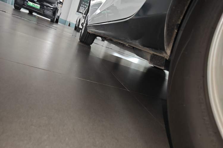 Used CHANGAN Eado New Energy 2022 EV460 Smart Ride-Hailing Edition – Lithium Iron Phosphate Left Side Sill