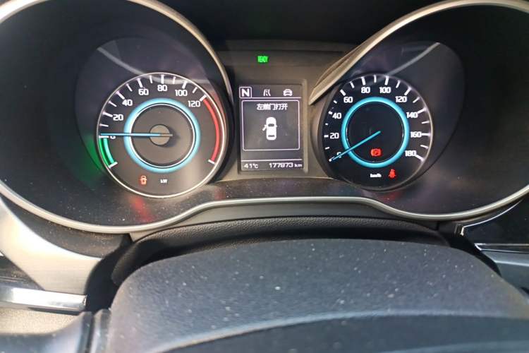 Used CHANGAN Eado New Energy 2022 EV460 Smart Ride-Hailing Edition – Lithium Iron Phosphate Odometer Close Up
