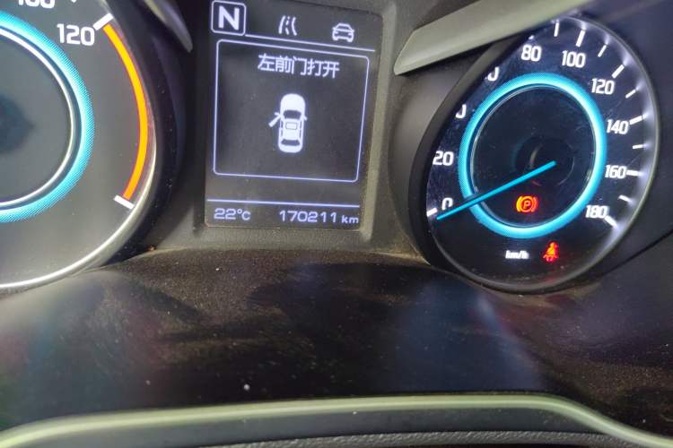 Used CHANGAN Eado New Energy 2022 EV460 Smart Ride-Hailing Edition – Lithium Iron Phosphate Odometer Close Up