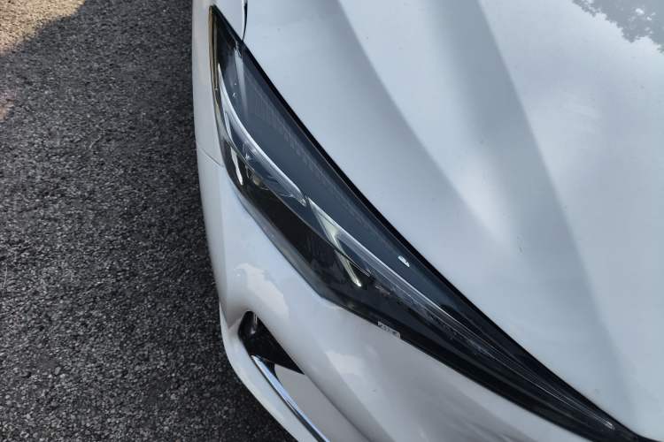 Used CHANGAN Eado New Energy 2022 EV460 Smart Ride-Hailing Edition – Lithium Iron Phosphate Right Front Headlight