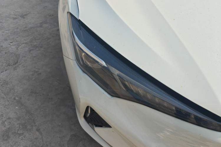 Used CHANGAN Eado New Energy 2022 EV460 Smart Ride-Hailing Edition – Lithium Iron Phosphate Right Front Headlight