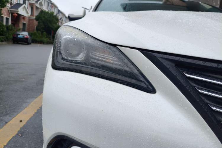 Used CHANGAN Eado New Energy 2022 EV460 Smart Ride-Hailing Edition – Lithium Iron Phosphate Right Front Headlight