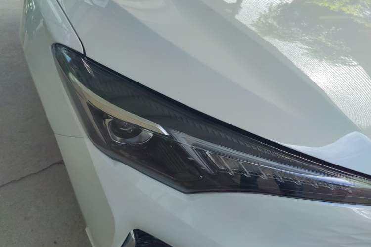Used CHANGAN Eado New Energy 2022 EV460 Smart Ride-Hailing Edition – Lithium Iron Phosphate Right Front Headlight