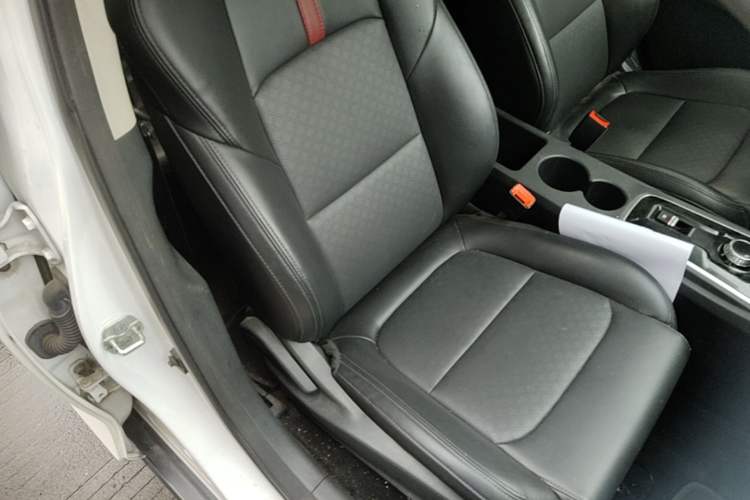Used CHANGAN Eado New Energy 2022 EV460 Smart Ride-Hailing Edition – Lithium Iron Phosphate Right Front Seat