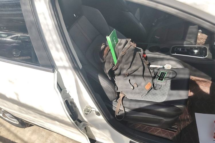 Used CHANGAN Eado New Energy 2022 EV460 Smart Ride-Hailing Edition – Lithium Iron Phosphate Right Front Seat