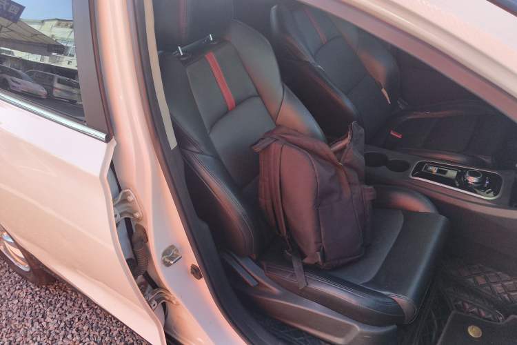 Used CHANGAN Eado New Energy 2022 EV460 Smart Ride-Hailing Edition – Lithium Iron Phosphate Right Front Seat
