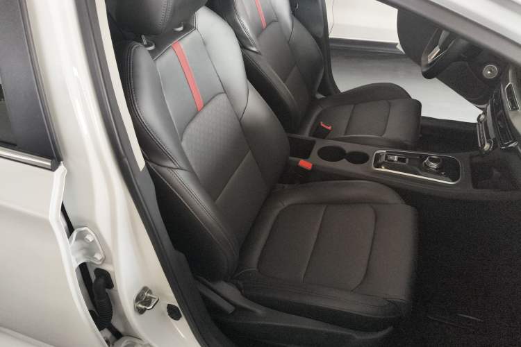 Used CHANGAN Eado New Energy 2022 EV460 Smart Ride-Hailing Edition – Lithium Iron Phosphate Right Front Seat