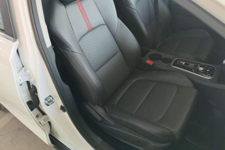 Used CHANGAN Eado New Energy 2022 EV460 Smart Ride-Hailing Edition – Lithium Iron Phosphate Right Front Seat