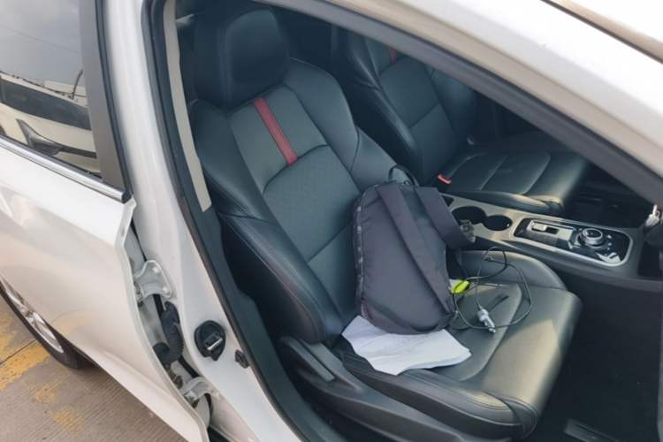Used CHANGAN Eado New Energy 2022 EV460 Smart Ride-Hailing Edition – Lithium Iron Phosphate Right Front Seat