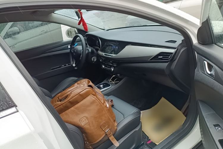 Used CHANGAN Eado New Energy 2022 EV460 Smart Ride-Hailing Edition – Lithium Iron Phosphate Right Front Seat