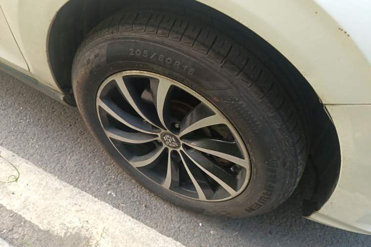 Used CHANGAN Eado New Energy 2022 EV460 Smart Ride-Hailing Edition – Lithium Iron Phosphate Right Front Wheel Hub