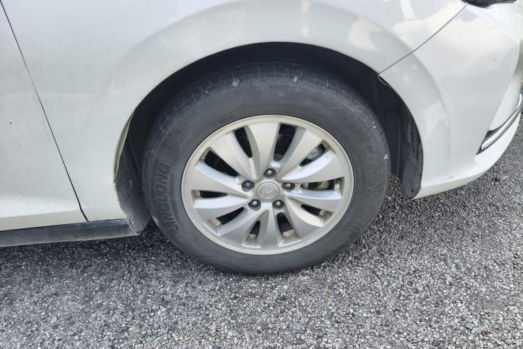 Used CHANGAN Eado New Energy 2022 EV460 Smart Ride-Hailing Edition – Lithium Iron Phosphate Right Front Wheel Hub