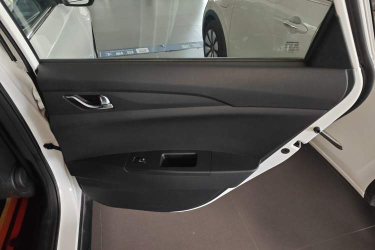 Used CHANGAN Eado New Energy 2022 EV460 Smart Ride-Hailing Edition – Lithium Iron Phosphate Right Rear Door Interior
