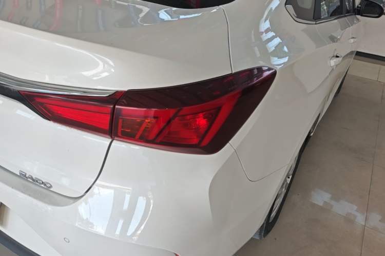 Used CHANGAN Eado New Energy 2022 EV460 Smart Ride-Hailing Edition – Lithium Iron Phosphate Right Rear Taillight