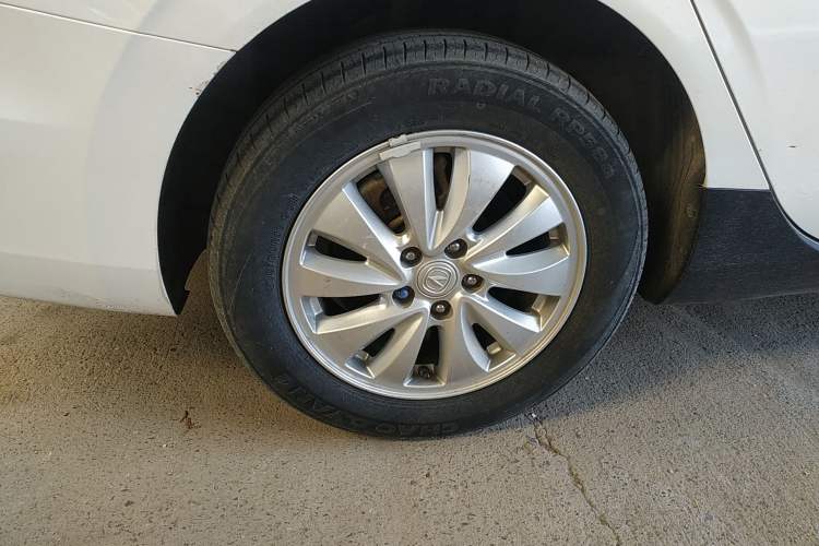 Used CHANGAN Eado New Energy 2022 EV460 Smart Ride-Hailing Edition – Lithium Iron Phosphate Right Rear Wheel Hub