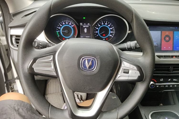 Used CHANGAN Eado New Energy 2022 EV460 Smart Ride-Hailing Edition – Lithium Iron Phosphate Steering Wheel