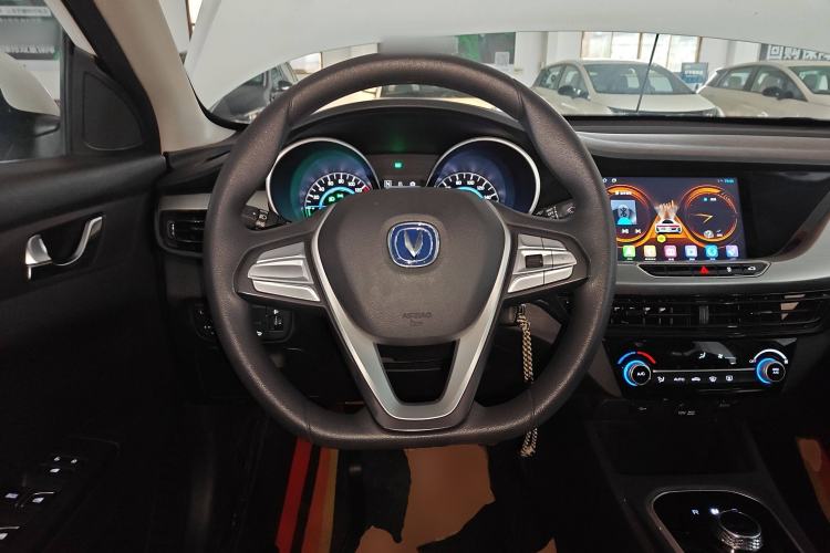 Used CHANGAN Eado New Energy 2022 EV460 Smart Ride-Hailing Edition – Lithium Iron Phosphate Steering Wheel