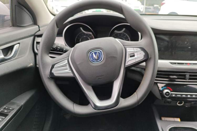 Used CHANGAN Eado New Energy 2022 EV460 Smart Ride-Hailing Edition – Lithium Iron Phosphate Steering Wheel