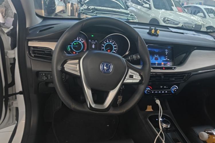 Used CHANGAN Eado New Energy 2022 EV460 Smart Ride-Hailing Edition – Lithium Iron Phosphate Steering Wheel
