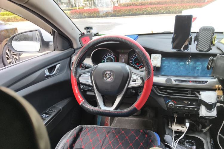 Used CHANGAN Eado New Energy 2022 EV460 Smart Ride-Hailing Edition – Lithium Iron Phosphate Steering Wheel