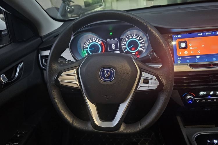 Used CHANGAN Eado New Energy 2022 EV460 Smart Ride-Hailing Edition – Lithium Iron Phosphate Steering Wheel
