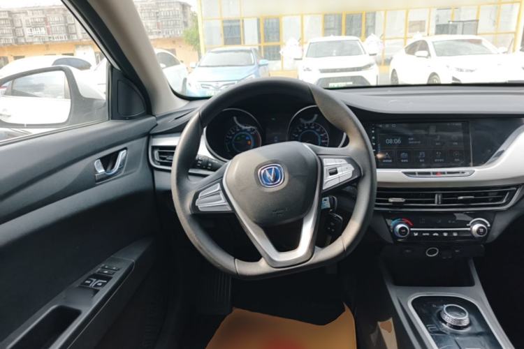 Used CHANGAN Eado New Energy 2022 EV460 Smart Ride-Hailing Edition – Lithium Iron Phosphate Steering Wheel