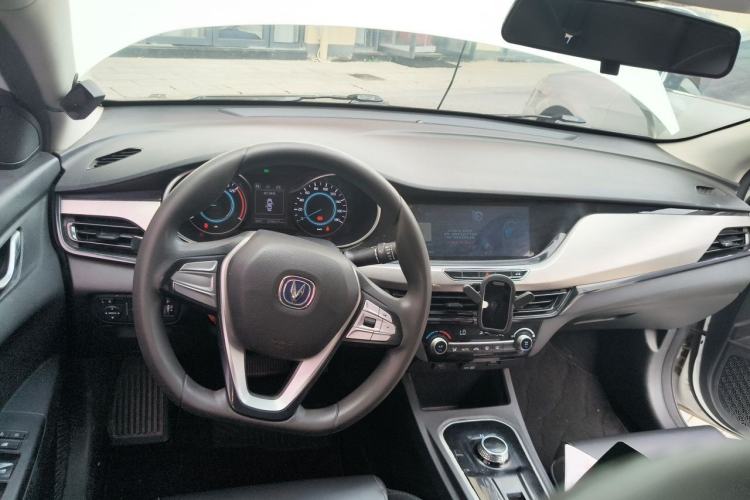 Used CHANGAN Eado New Energy 2022 EV460 Smart Ride-Hailing Edition – Lithium Iron Phosphate Steering Wheel