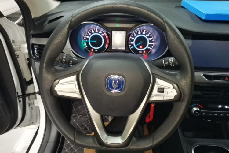 Used CHANGAN Eado New Energy 2022 EV460 Smart Ride-Hailing Edition – Lithium Iron Phosphate Steering Wheel