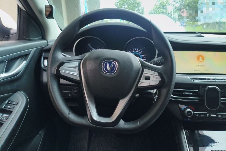 Used CHANGAN Eado New Energy 2022 EV460 Smart Ride-Hailing Edition – Lithium Iron Phosphate Steering Wheel