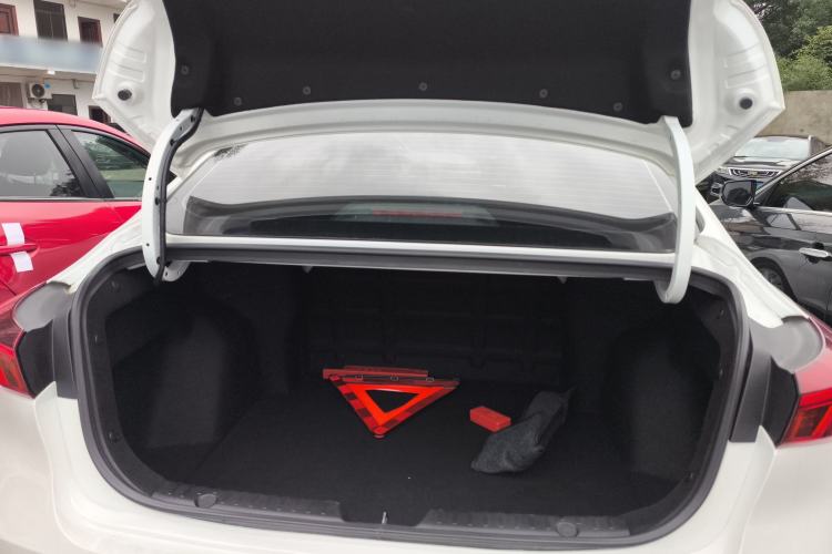 Used CHANGAN Eado New Energy 2022 EV460 Smart Ride-Hailing Edition – Lithium Iron Phosphate Trunk