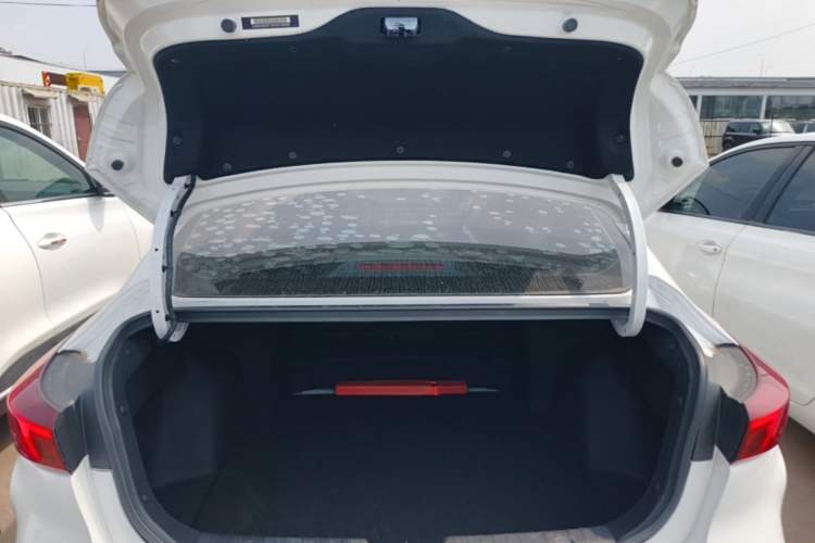 Used CHANGAN Eado New Energy 2022 EV460 Smart Ride-Hailing Edition – Lithium Iron Phosphate Trunk
